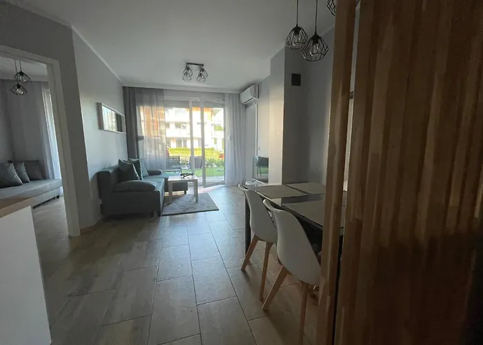 아파트 Z Basenem I Ogrodkiem Baltic Sun A17 슈투토보